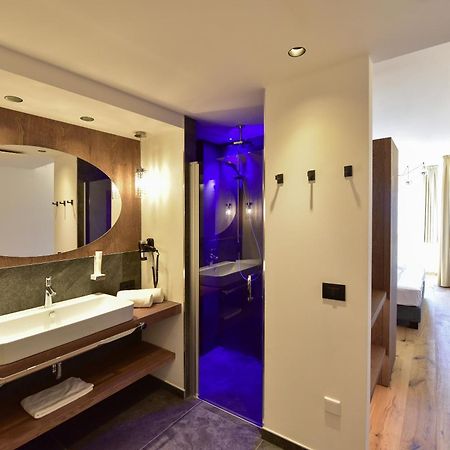Hotel Goldene Traube Termeno Luaran gambar
