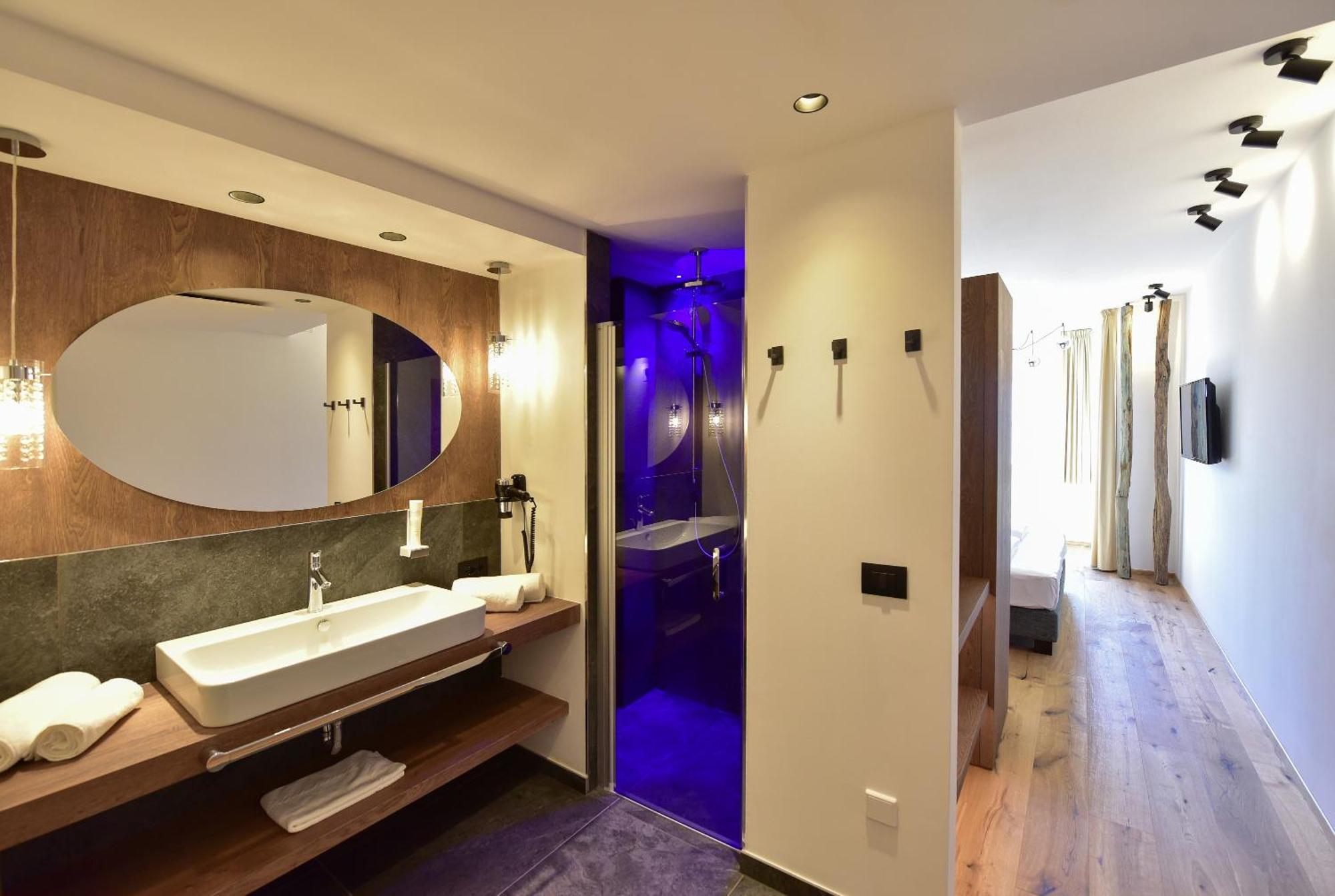 Hotel Goldene Traube Termeno Luaran gambar